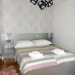 アパート 4 マカルスカ