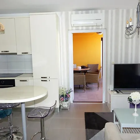 4 Makarska