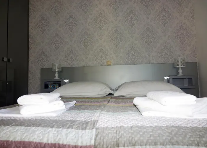 4 Макарська