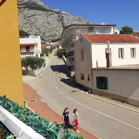 Apartament 4 Makarska